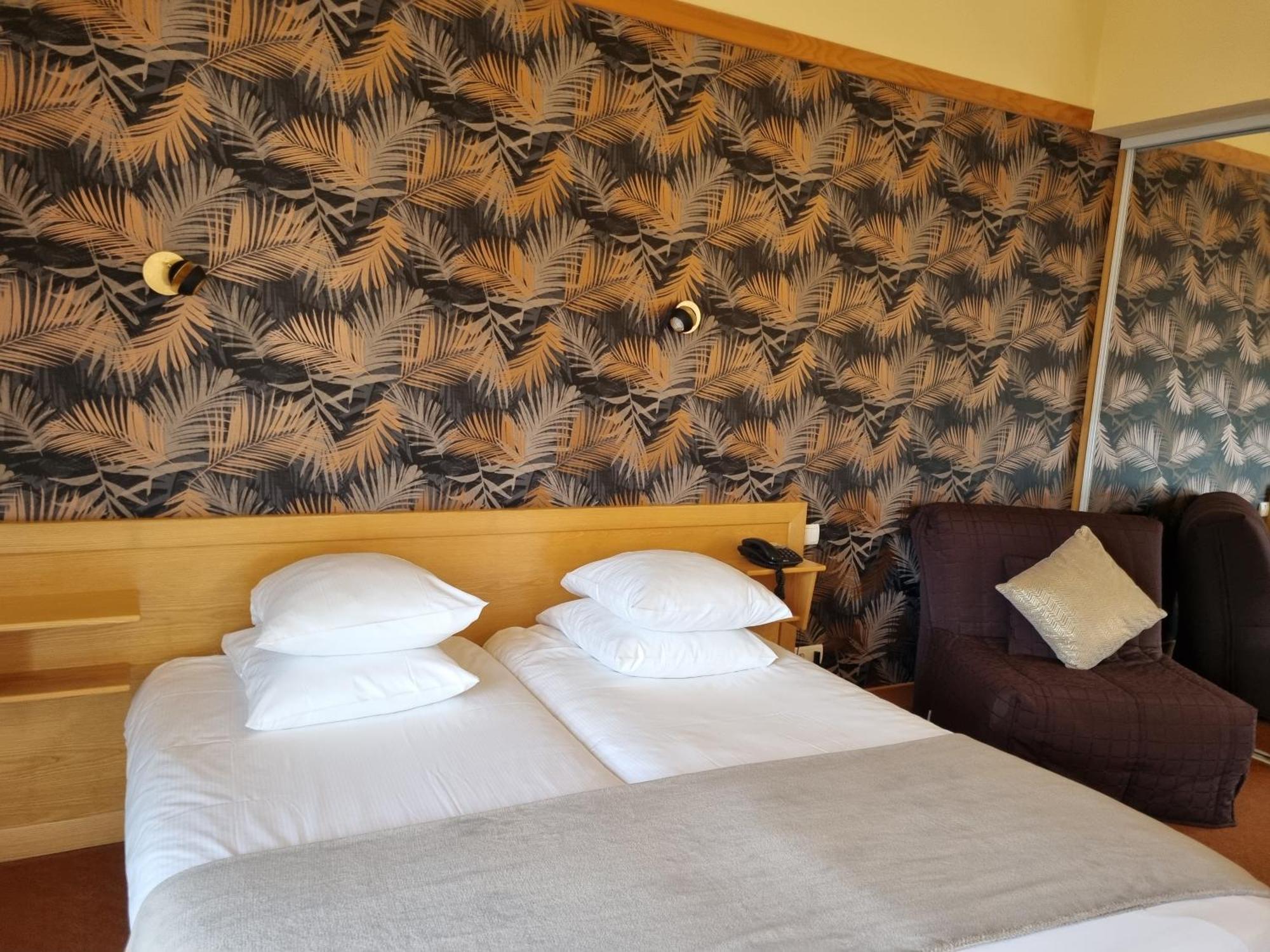 Logis Hotel Restaurant De La Poste Et Spa De Montagne Le Bonhomme Oda fotoğraf